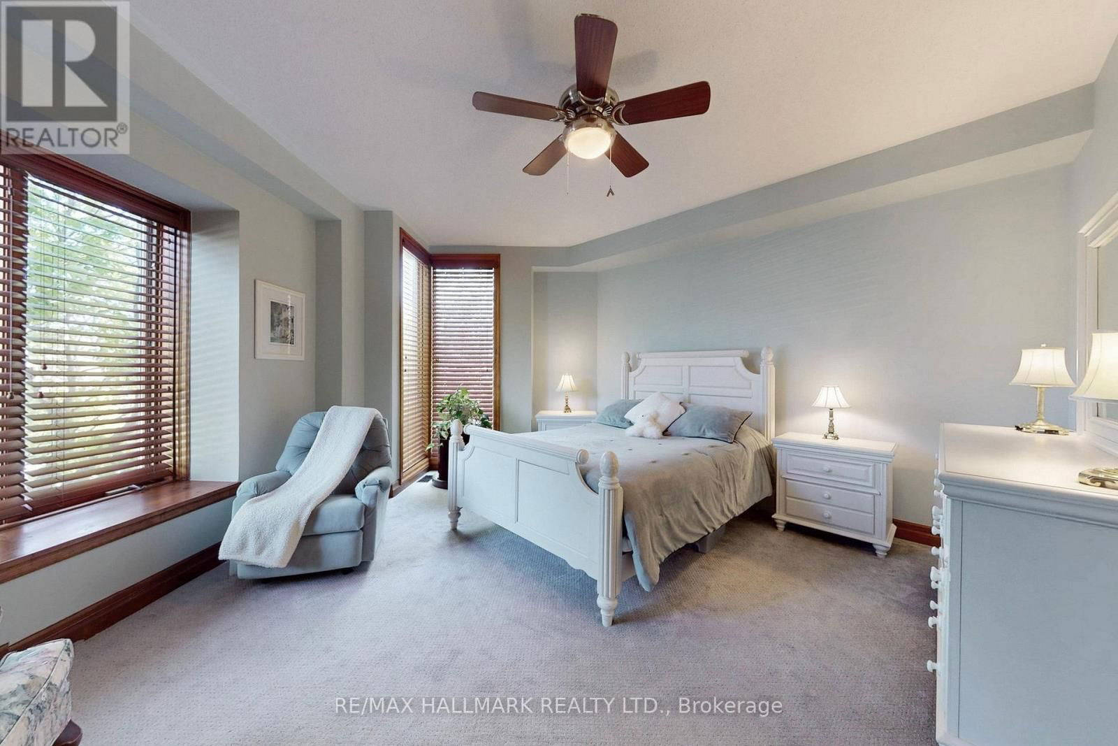 2 - 228 BLUESKI GEORGE CRESCENT Image 13