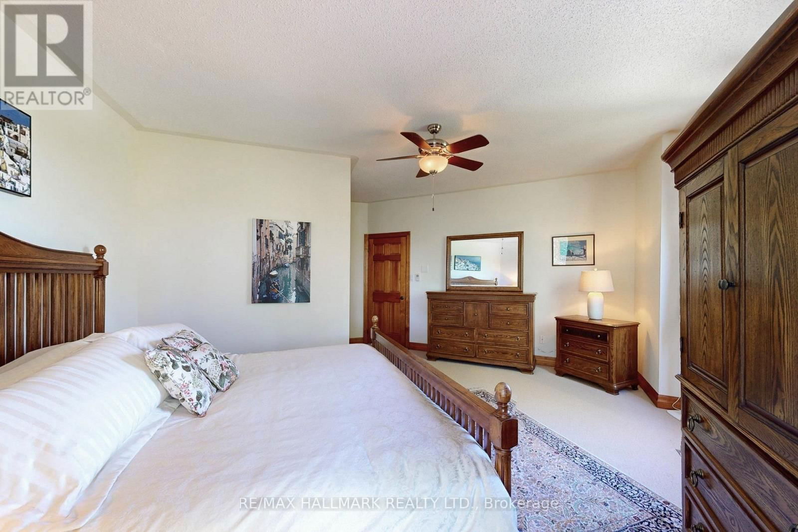 2 - 228 BLUESKI GEORGE CRESCENT Image 22