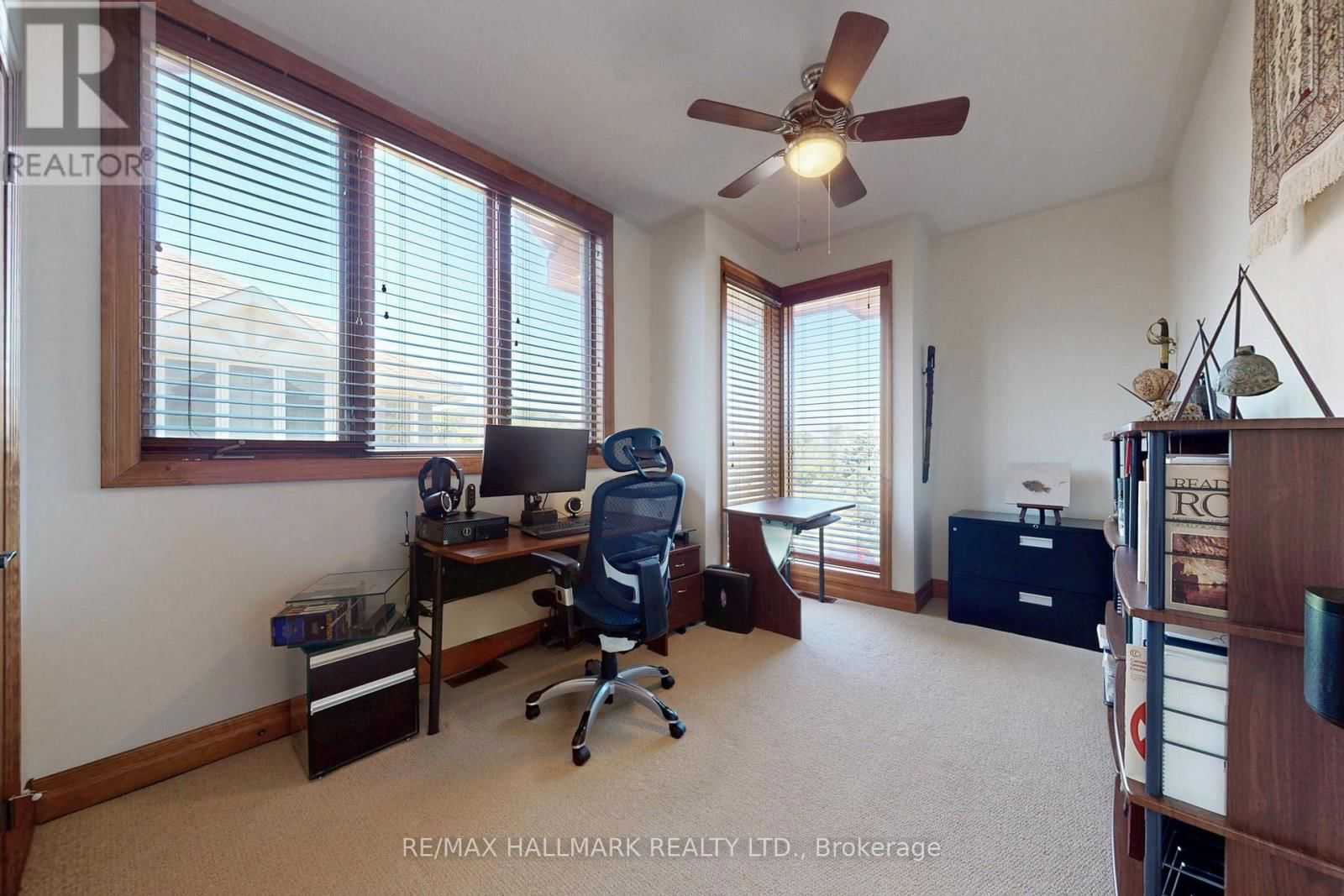 2 - 228 BLUESKI GEORGE CRESCENT Image 27