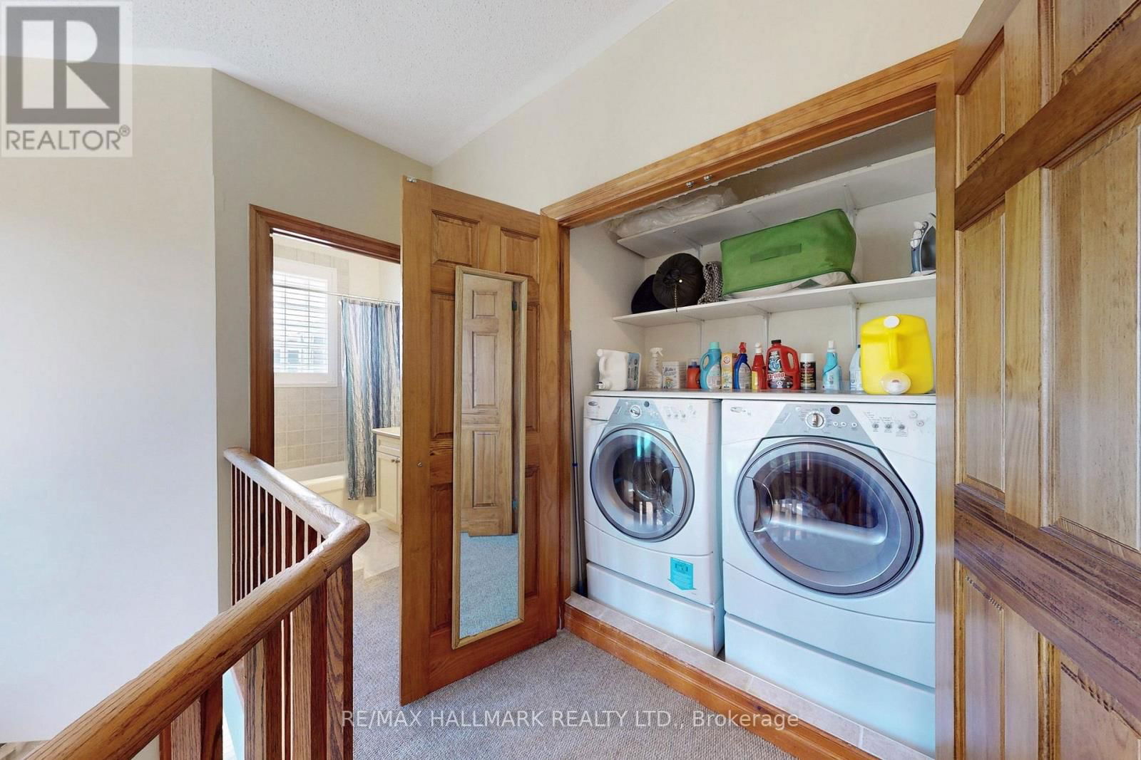 2 - 228 BLUESKI GEORGE CRESCENT Image 31