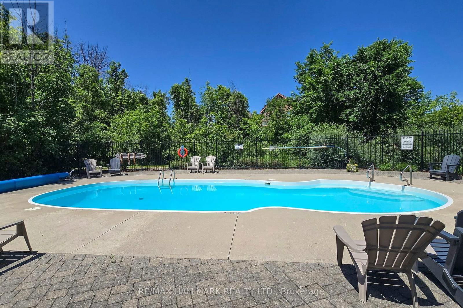 2 - 228 BLUESKI GEORGE CRESCENT Image 40