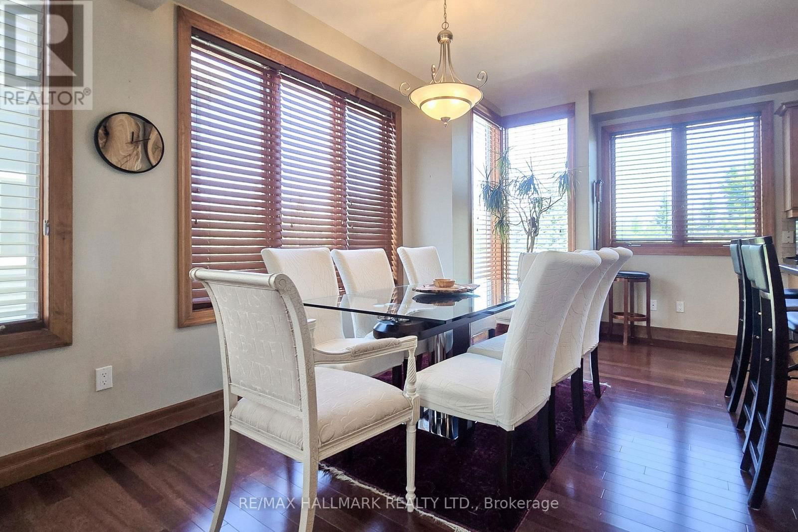 2 - 228 BLUESKI GEORGE CRESCENT Image 7