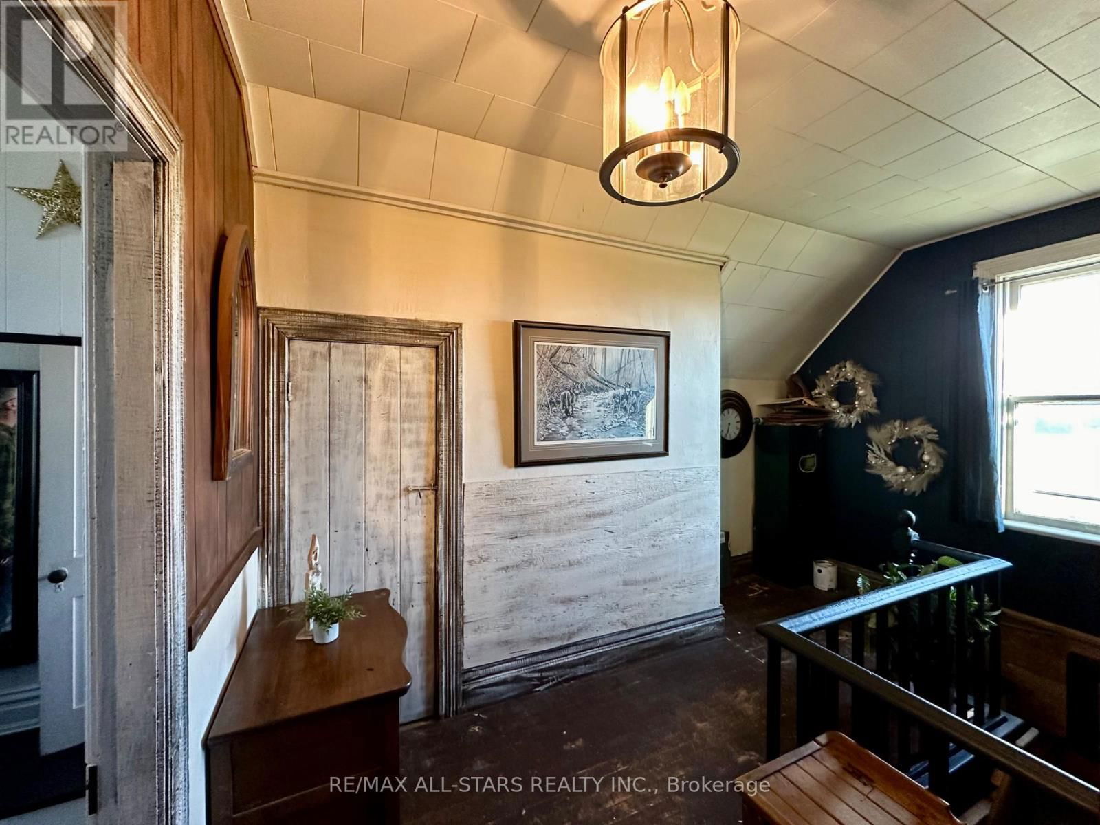 237 HICKORY BEACH ROAD Image 18