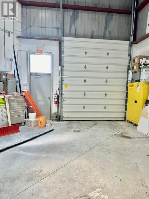 4 - 465 PINEBUSH ROAD SOUTH Image 18