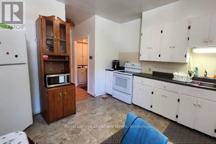 382 8TH STREET EAST Image 5