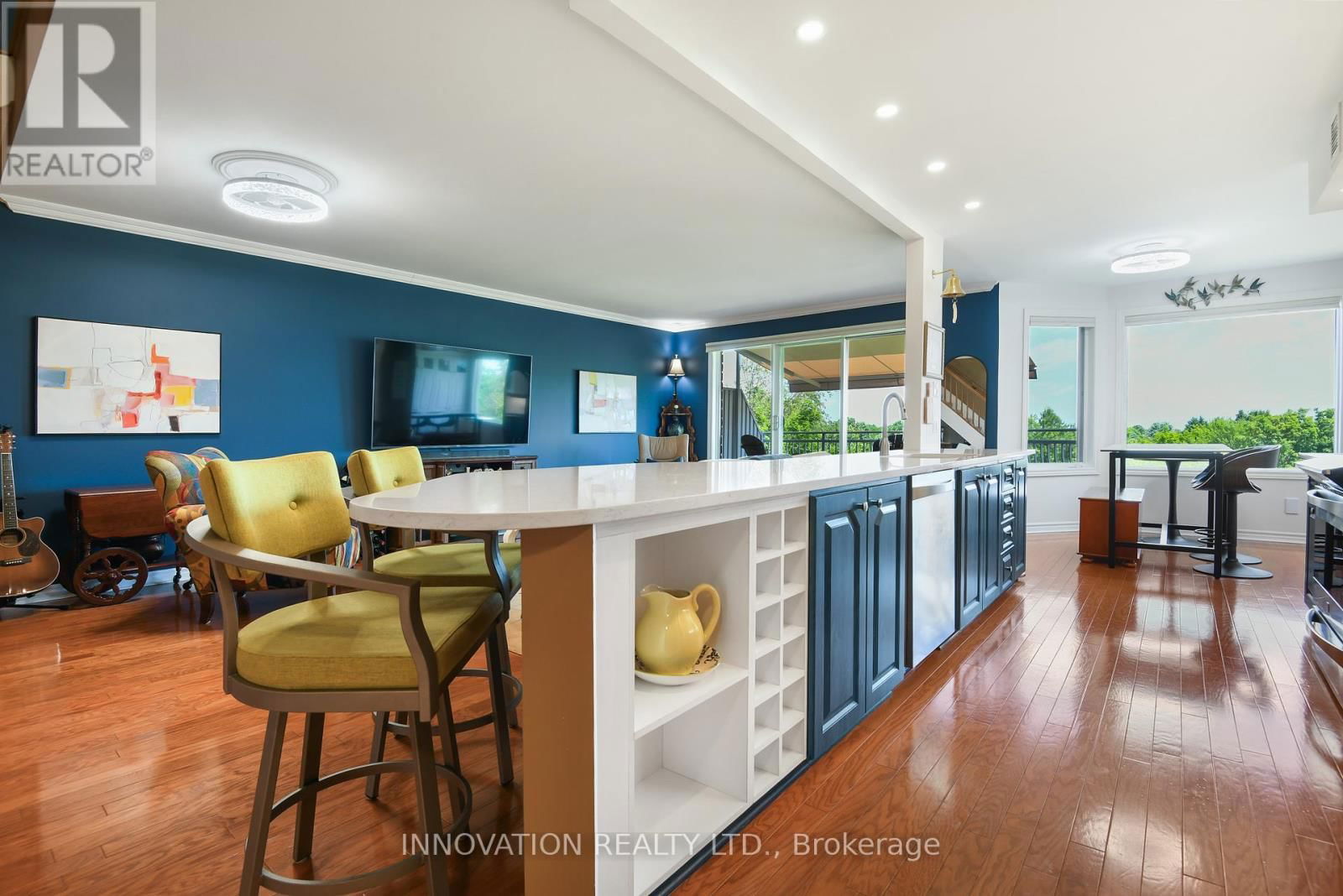 2C - 150 ROBSON COURT Image 23