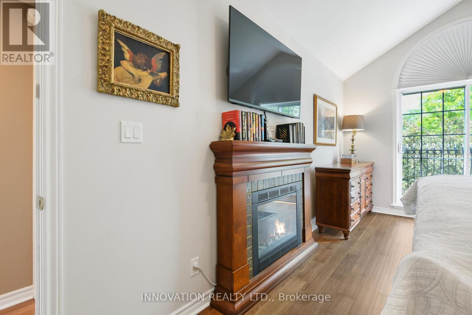 2C - 150 ROBSON COURT Image 25