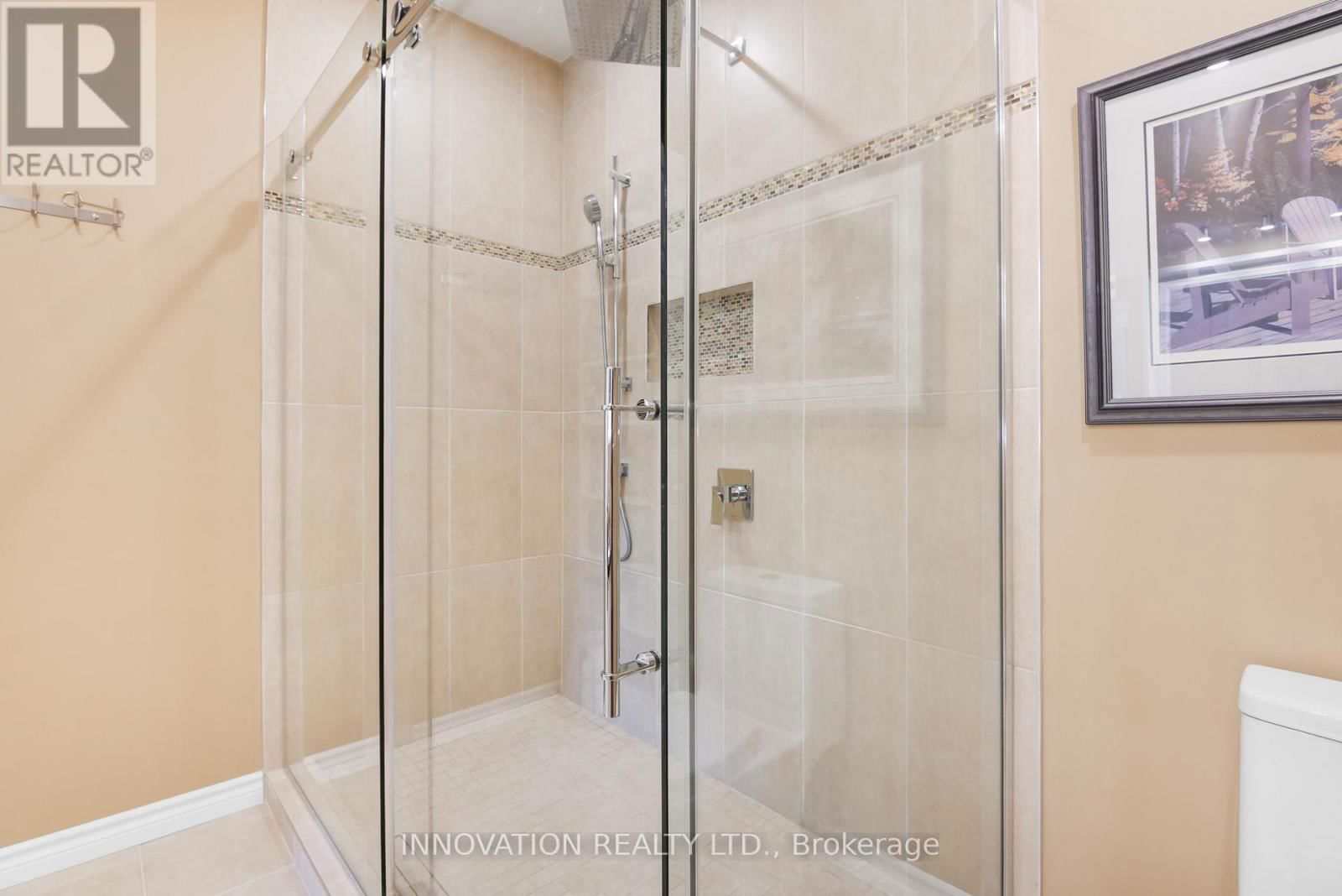 2C - 150 ROBSON COURT Image 28