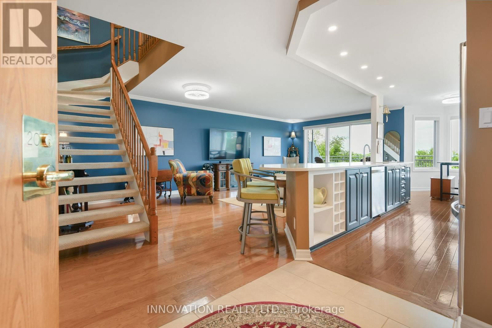 2C - 150 ROBSON COURT Image 9