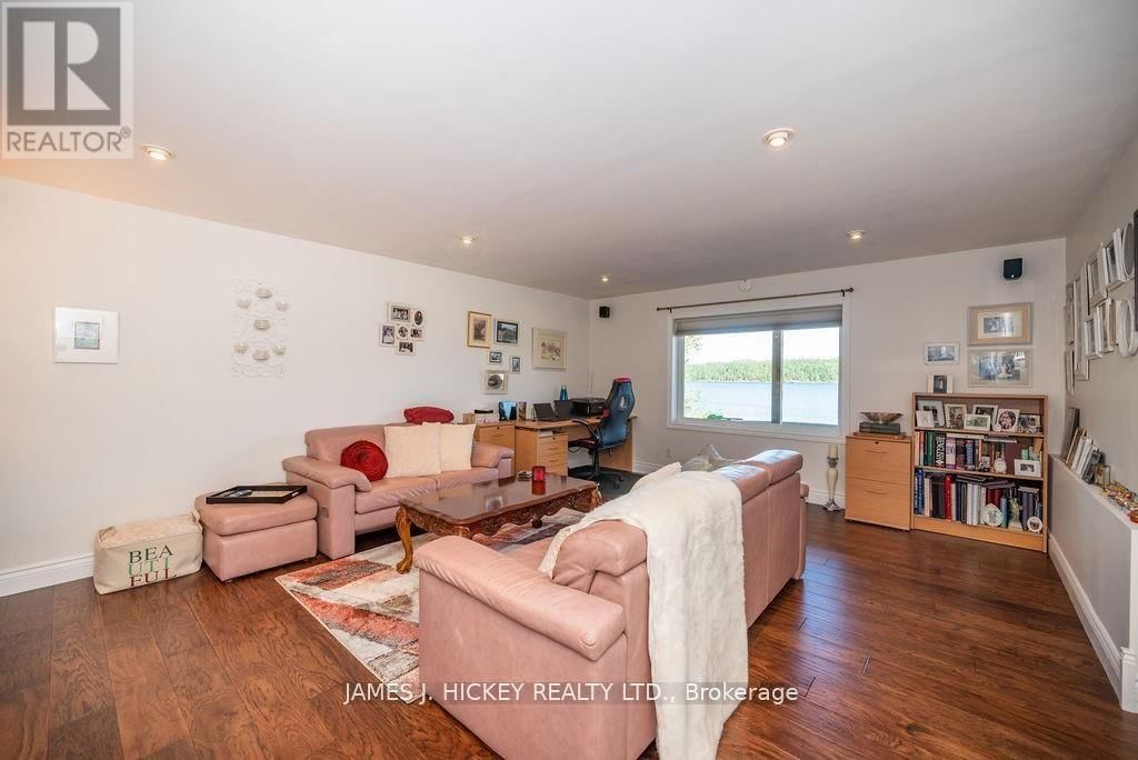 294 LAUREN ROAD Image 21