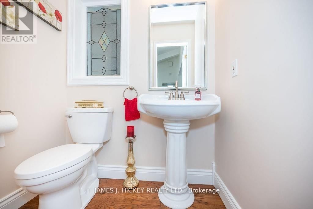 294 LAUREN ROAD Image 9