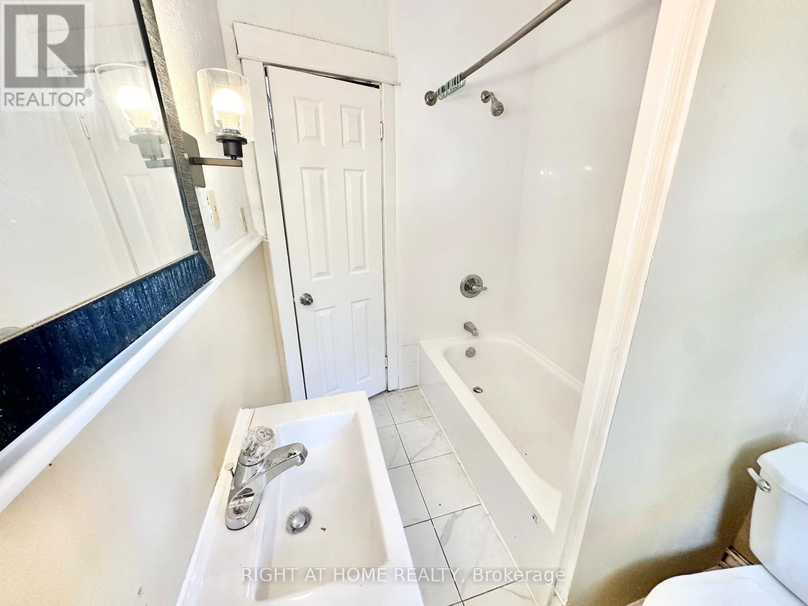 215 ROSEWOOD ROAD Image 23