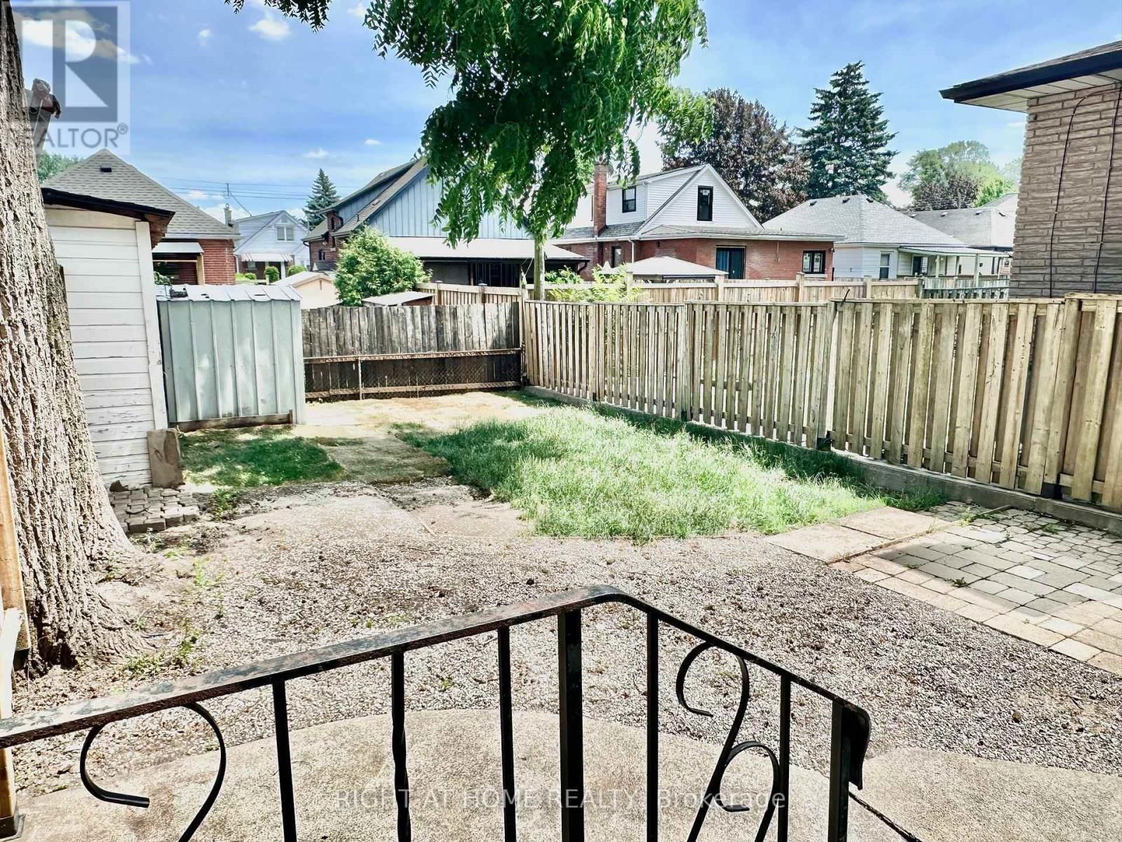 215 ROSEWOOD ROAD Image 27