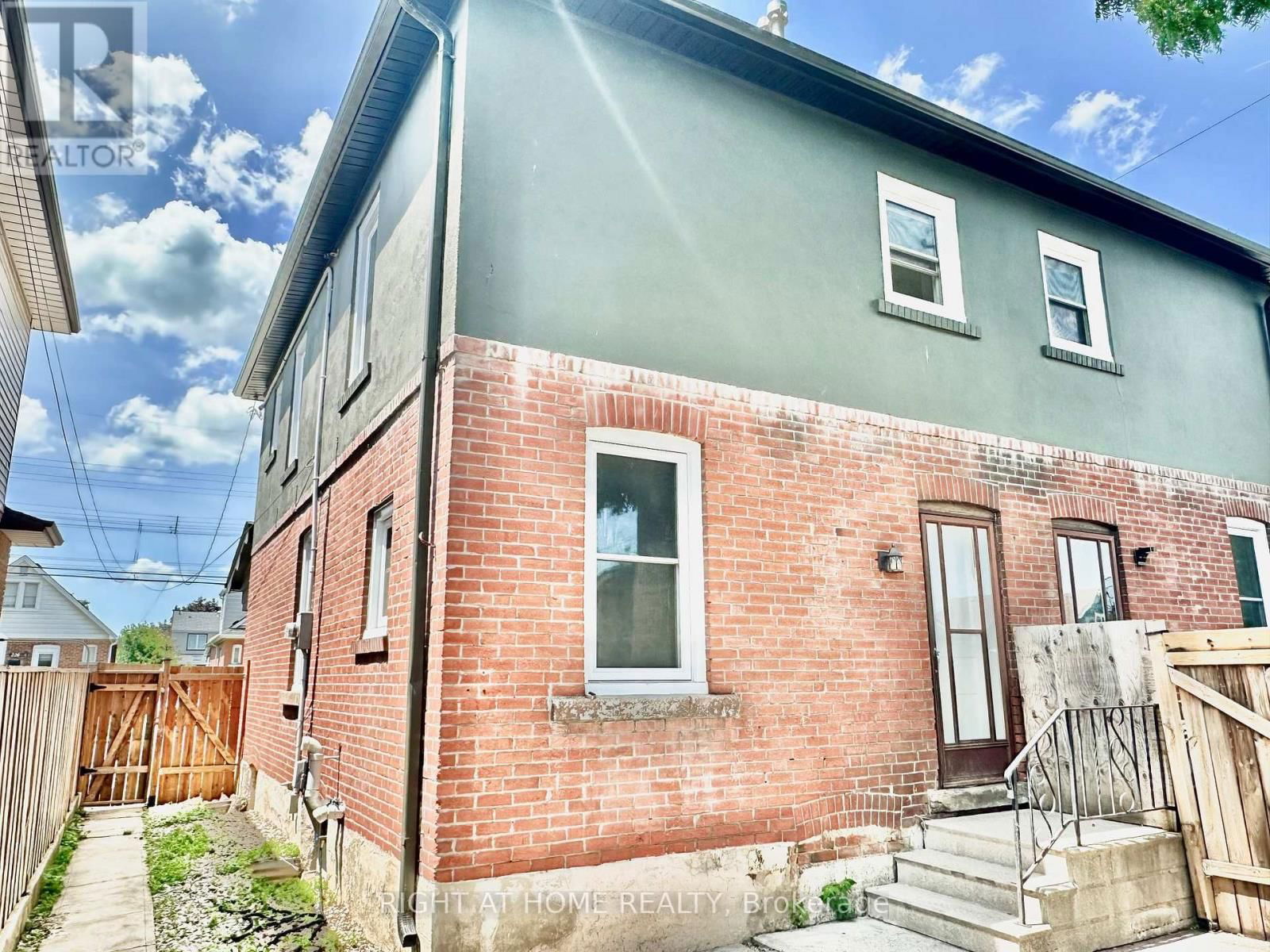 215 ROSEWOOD ROAD Image 34