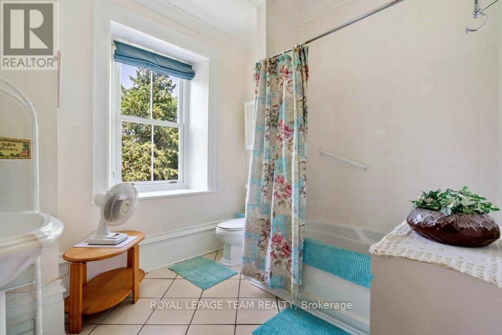 10095 SHAW ROAD Image 22