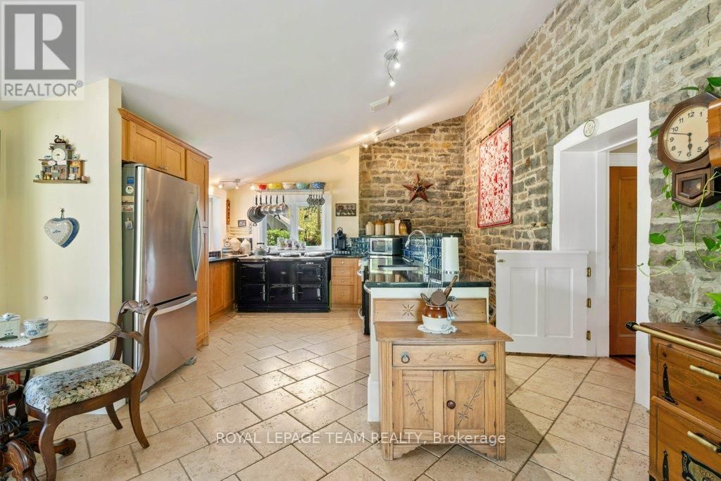 10095 SHAW ROAD Image 9