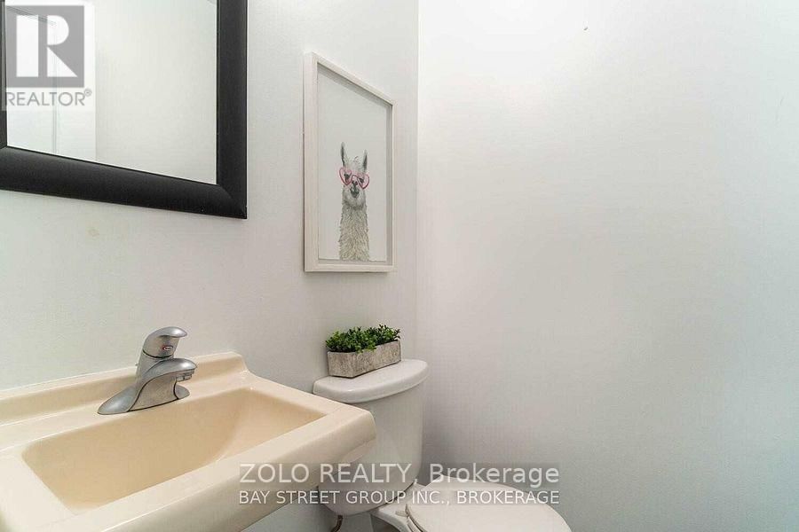 21 - 703 WINDERMERE ROAD NORTH Image 27