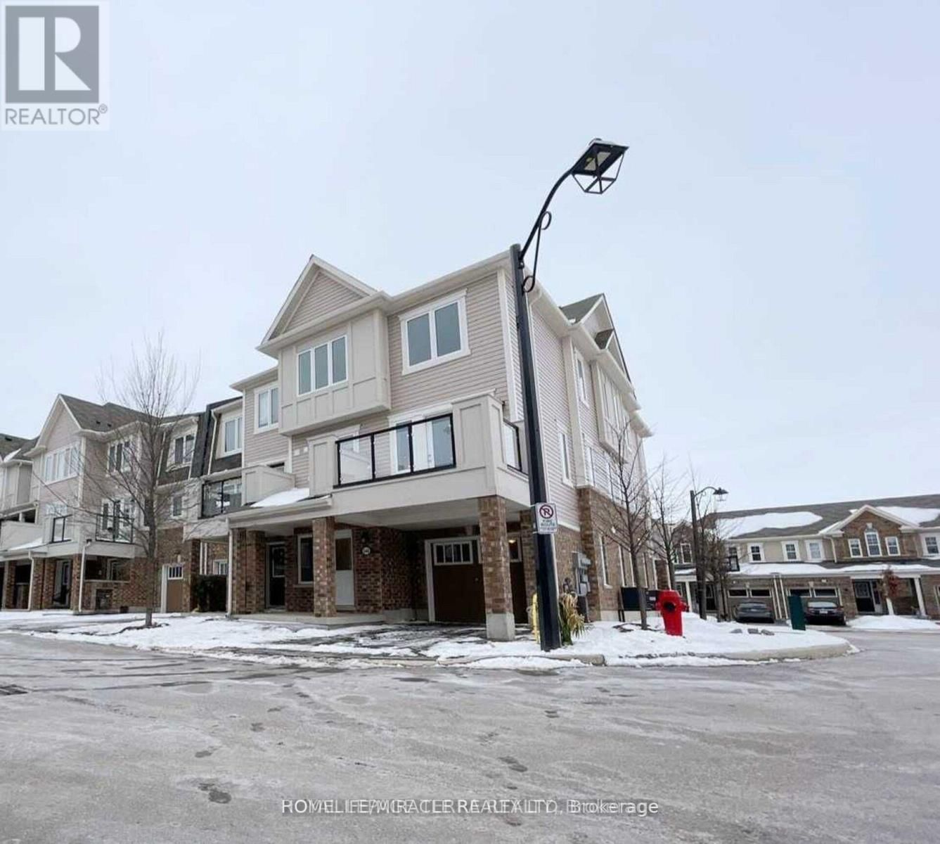 127 - 540 GOLDENROD LANE Image 1