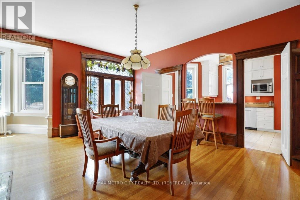 154 QUARRY AVENUE Image 13