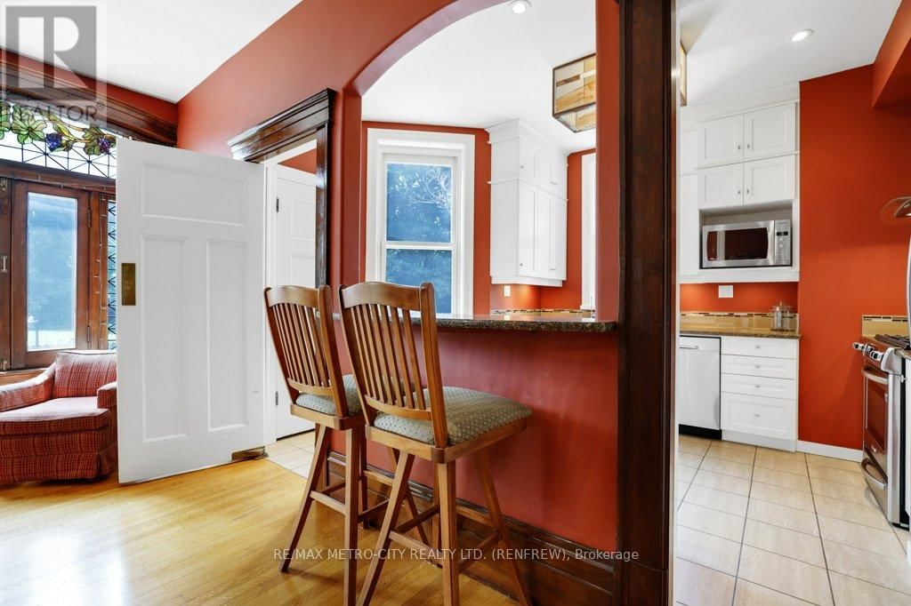 154 QUARRY AVENUE Image 15