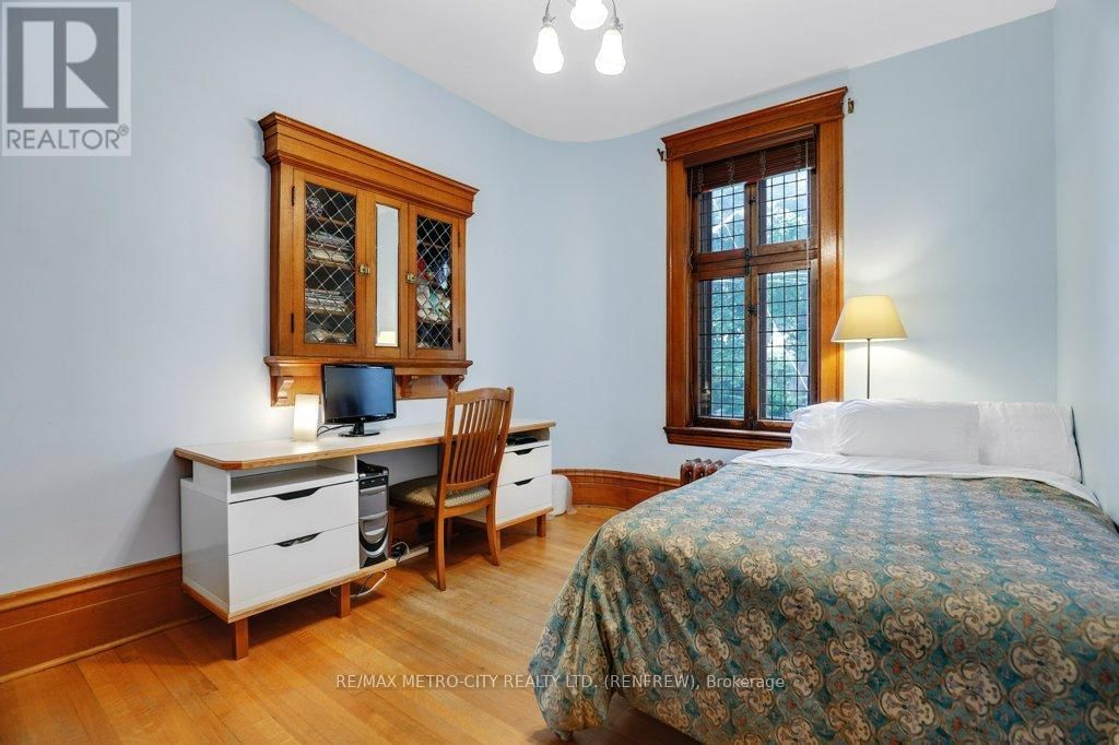 154 QUARRY AVENUE Image 18