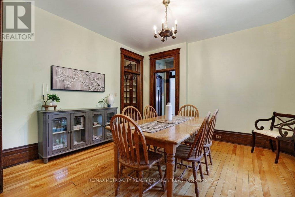 154 QUARRY AVENUE Image 21