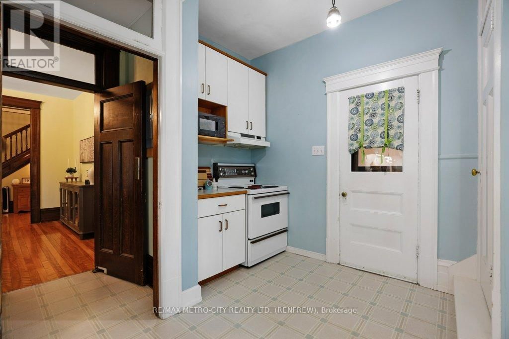 154 QUARRY AVENUE Image 22