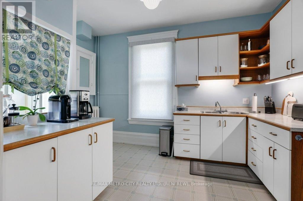 154 QUARRY AVENUE Image 23