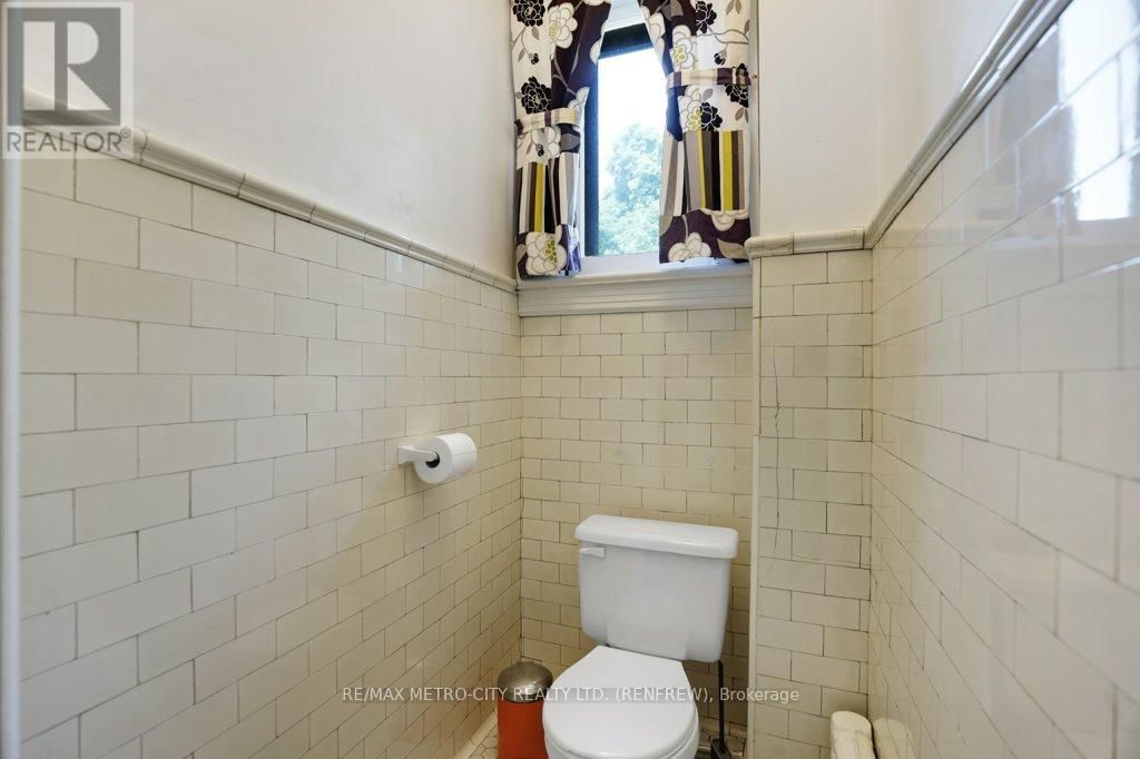154 QUARRY AVENUE Image 24