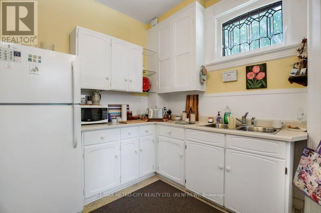 154 QUARRY AVENUE Image 35