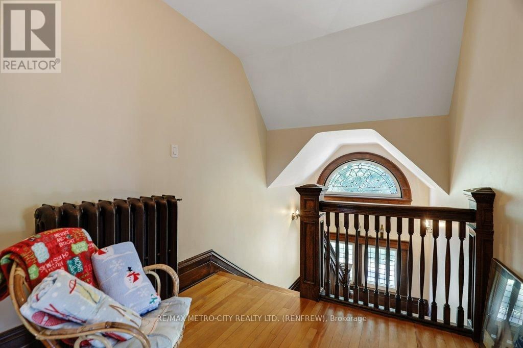 154 QUARRY AVENUE Image 37