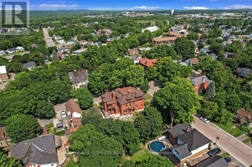 154 QUARRY AVENUE Image 4