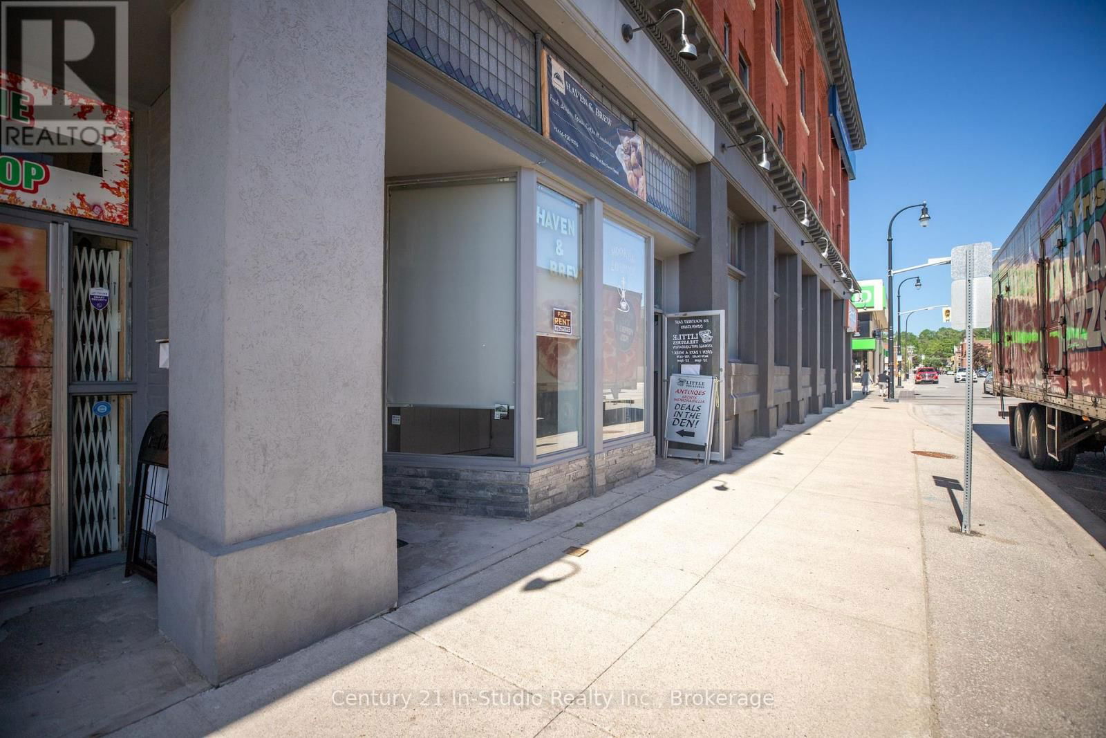 158 9TH STREET EAST Image 1