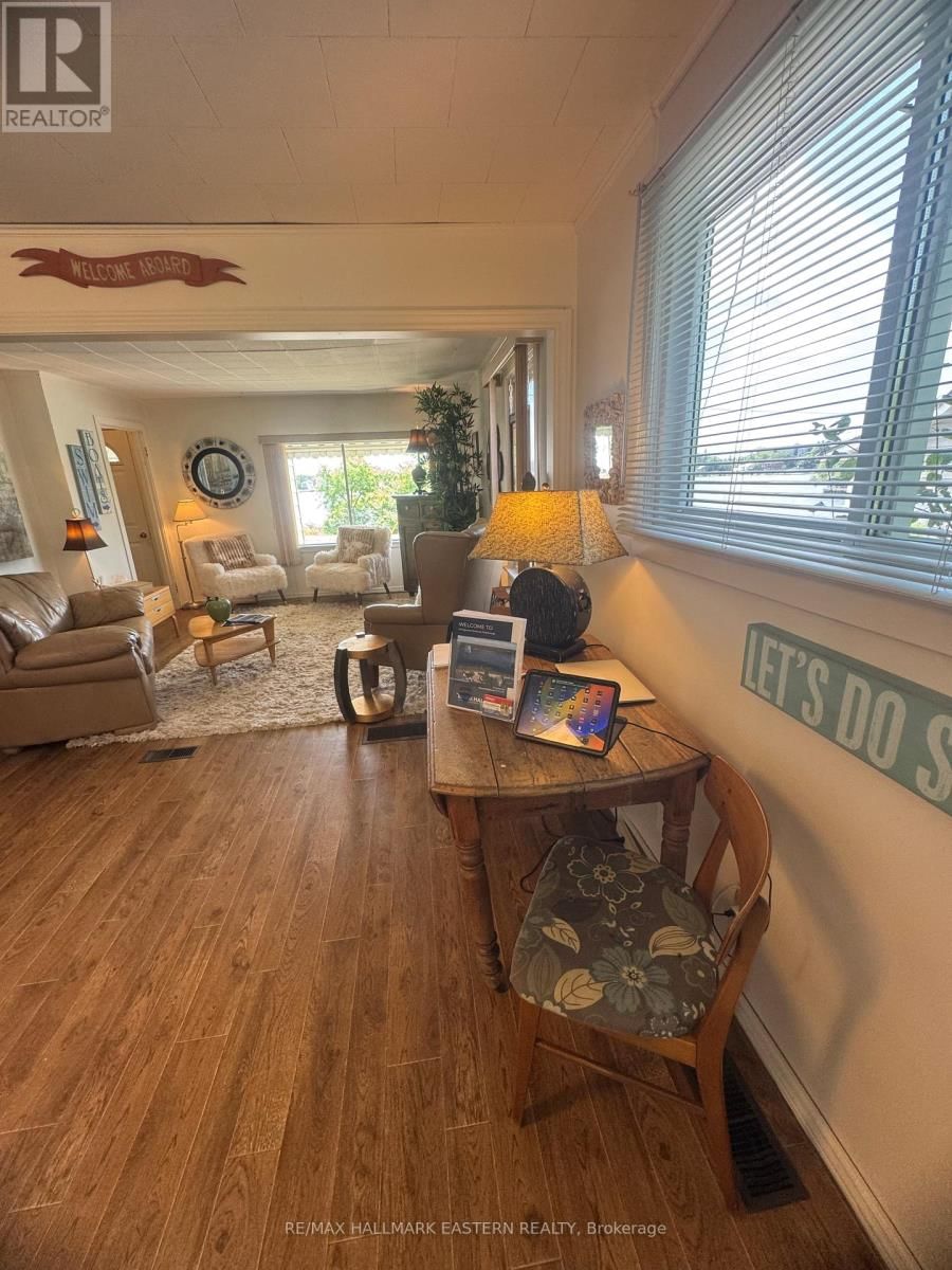 63 EDGEWATER BOULEVARD Image 13