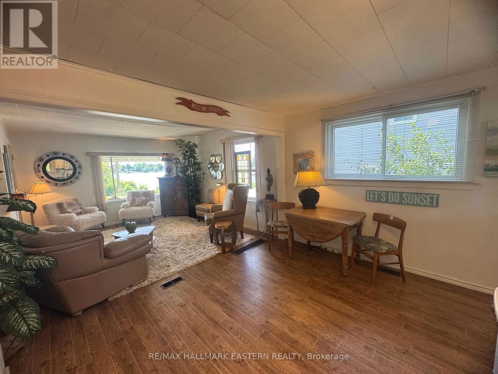 63 EDGEWATER BOULEVARD Image 14
