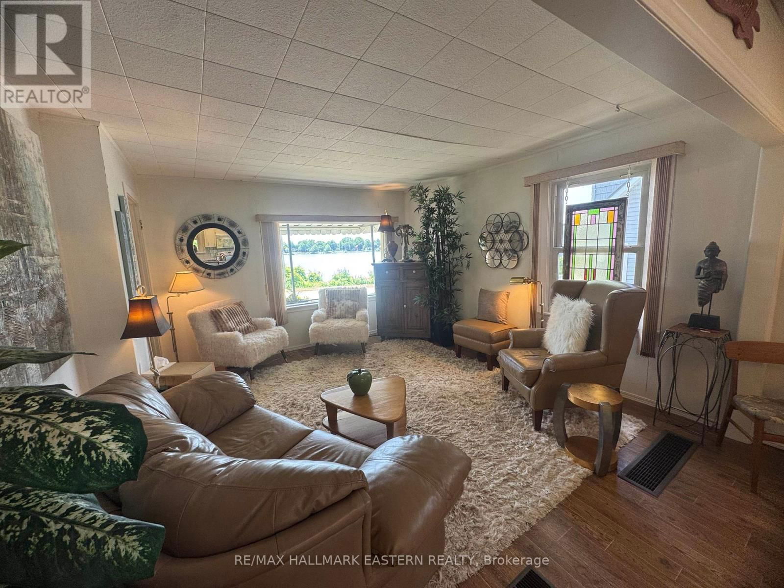 63 EDGEWATER BOULEVARD Image 15