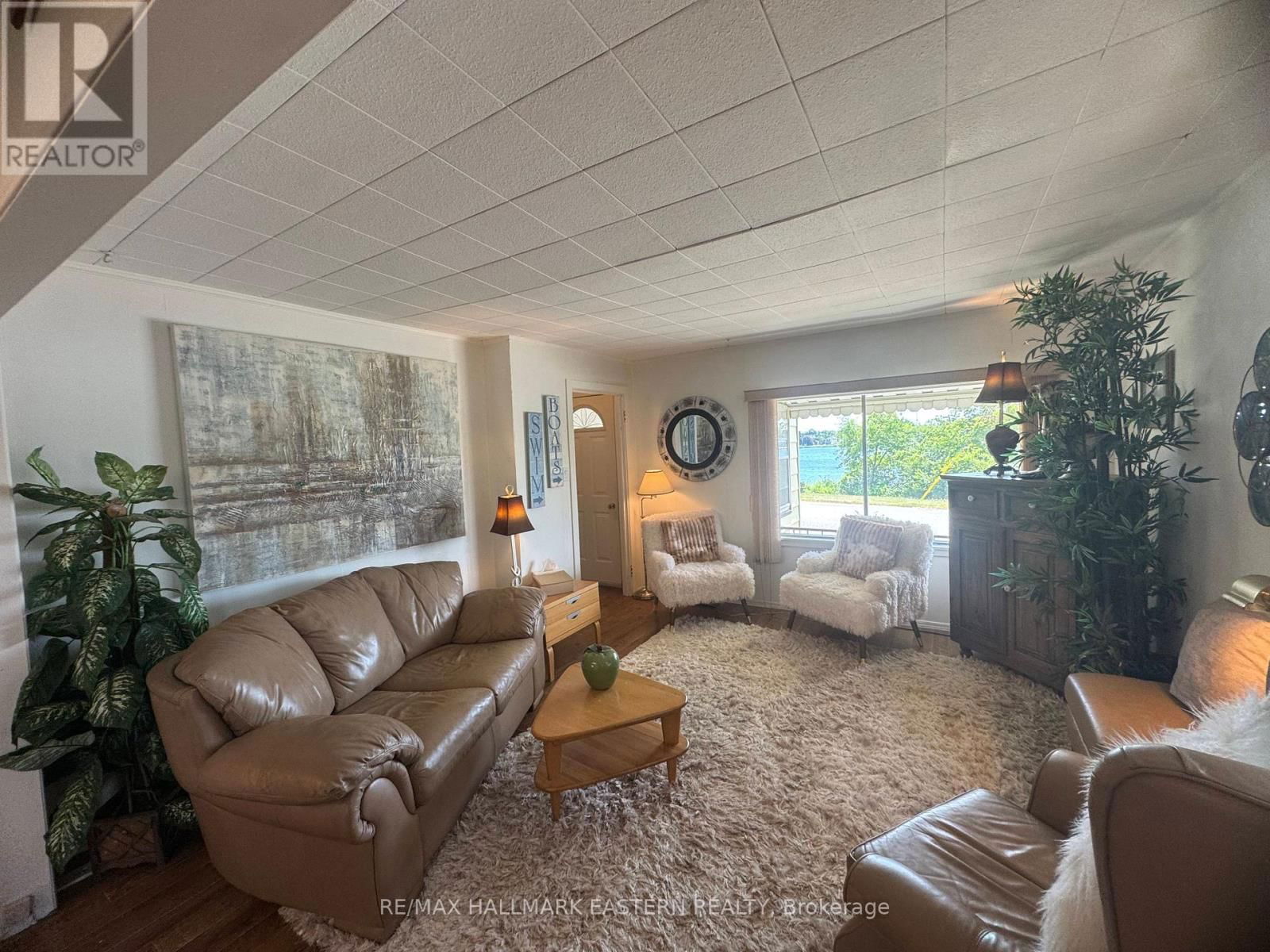 63 EDGEWATER BOULEVARD Image 16