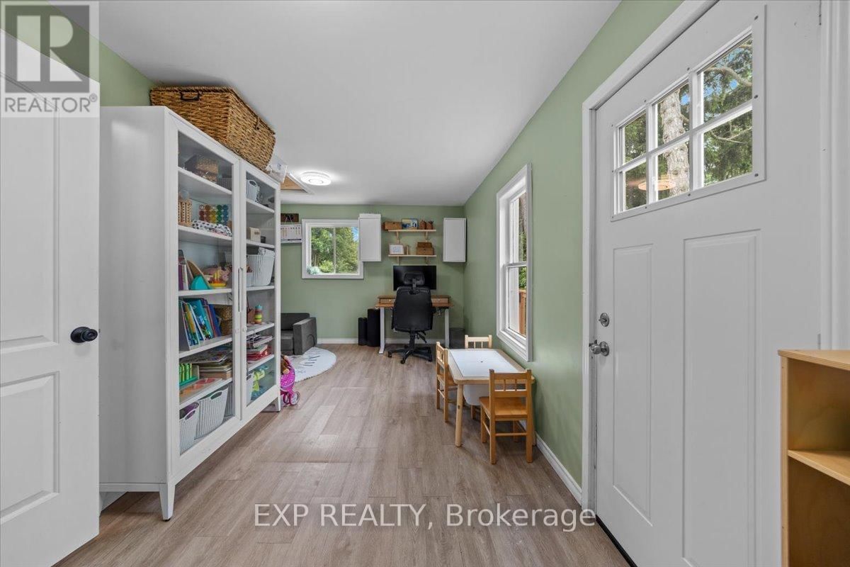 485 VICTORIA STREET Image 17