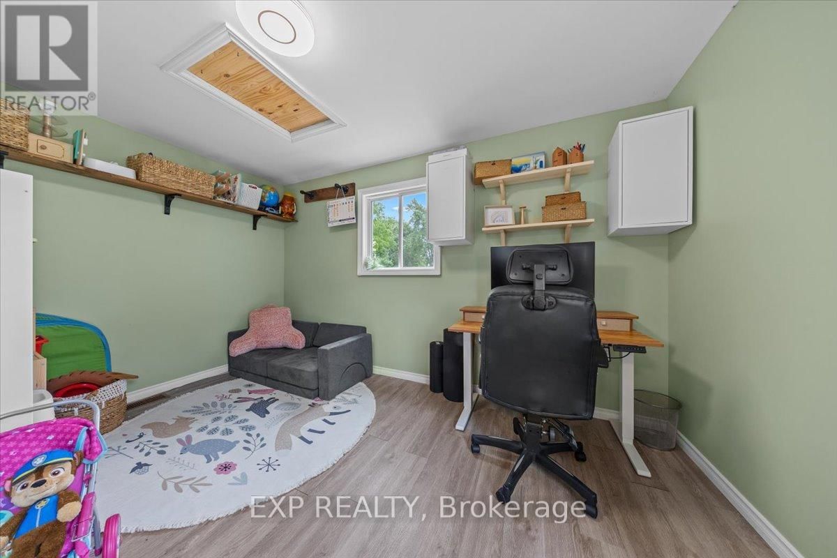485 VICTORIA STREET Image 18