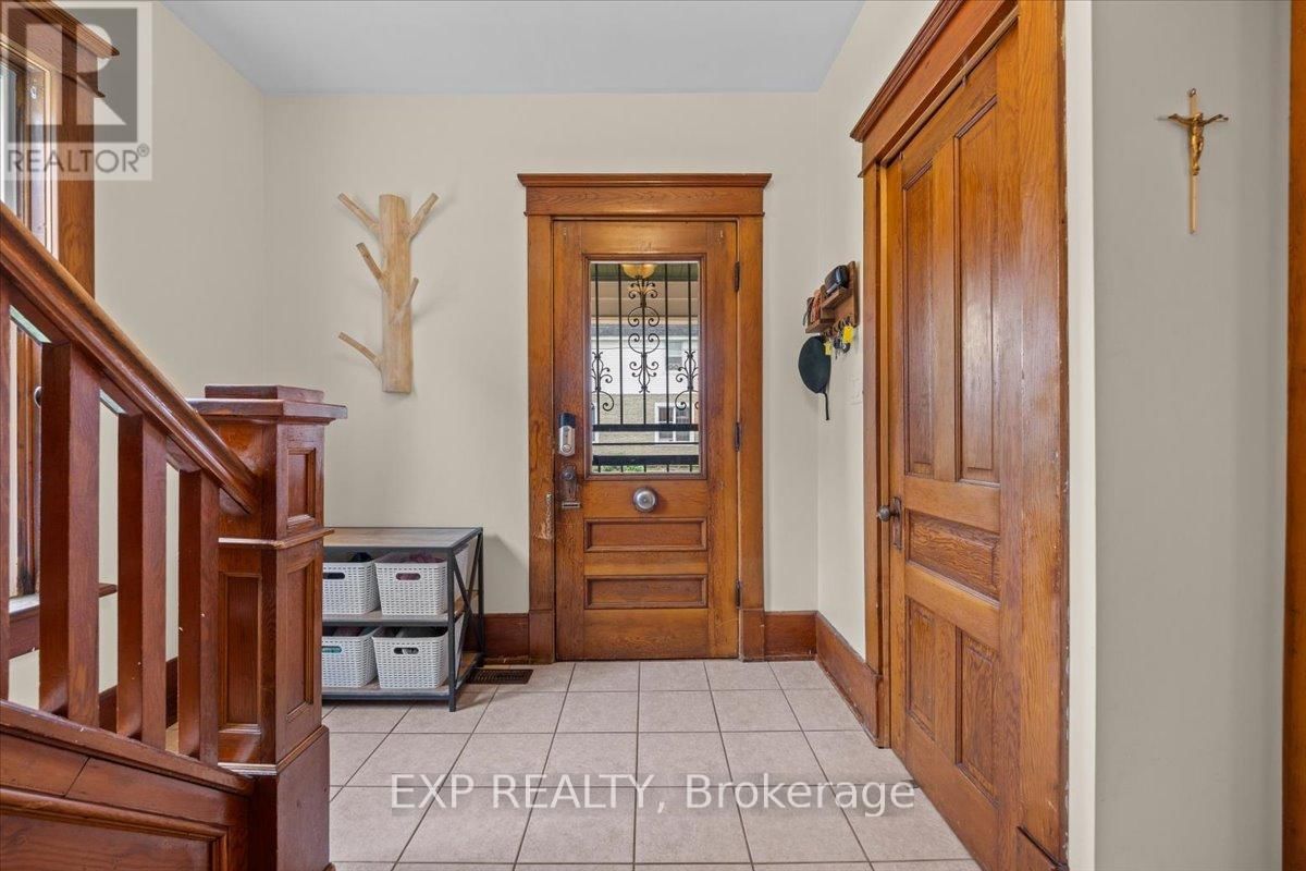 485 VICTORIA STREET Image 3