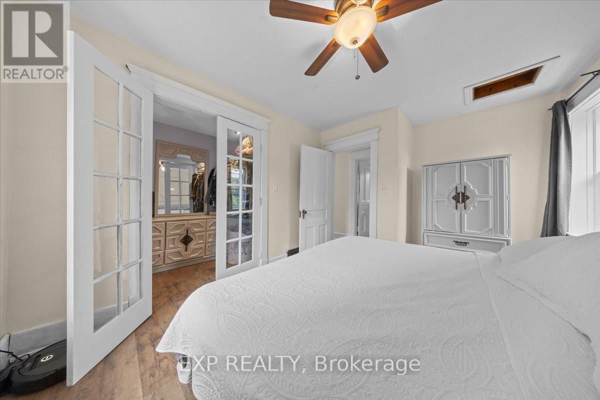 485 VICTORIA STREET Image 30