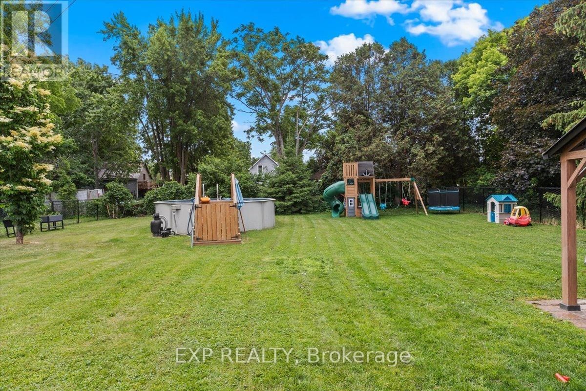 485 VICTORIA STREET Image 35