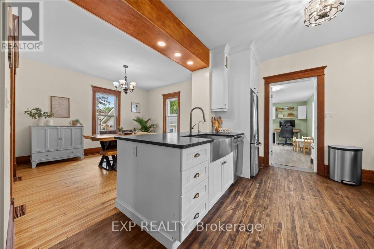 485 VICTORIA STREET Image 5