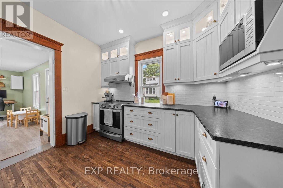 485 VICTORIA STREET Image 7