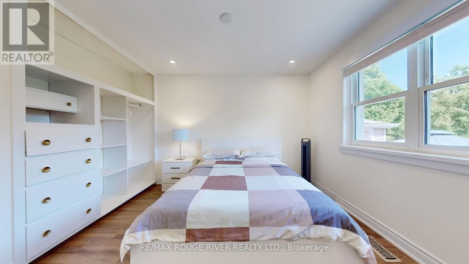 162 QUEEN STREET Image 14