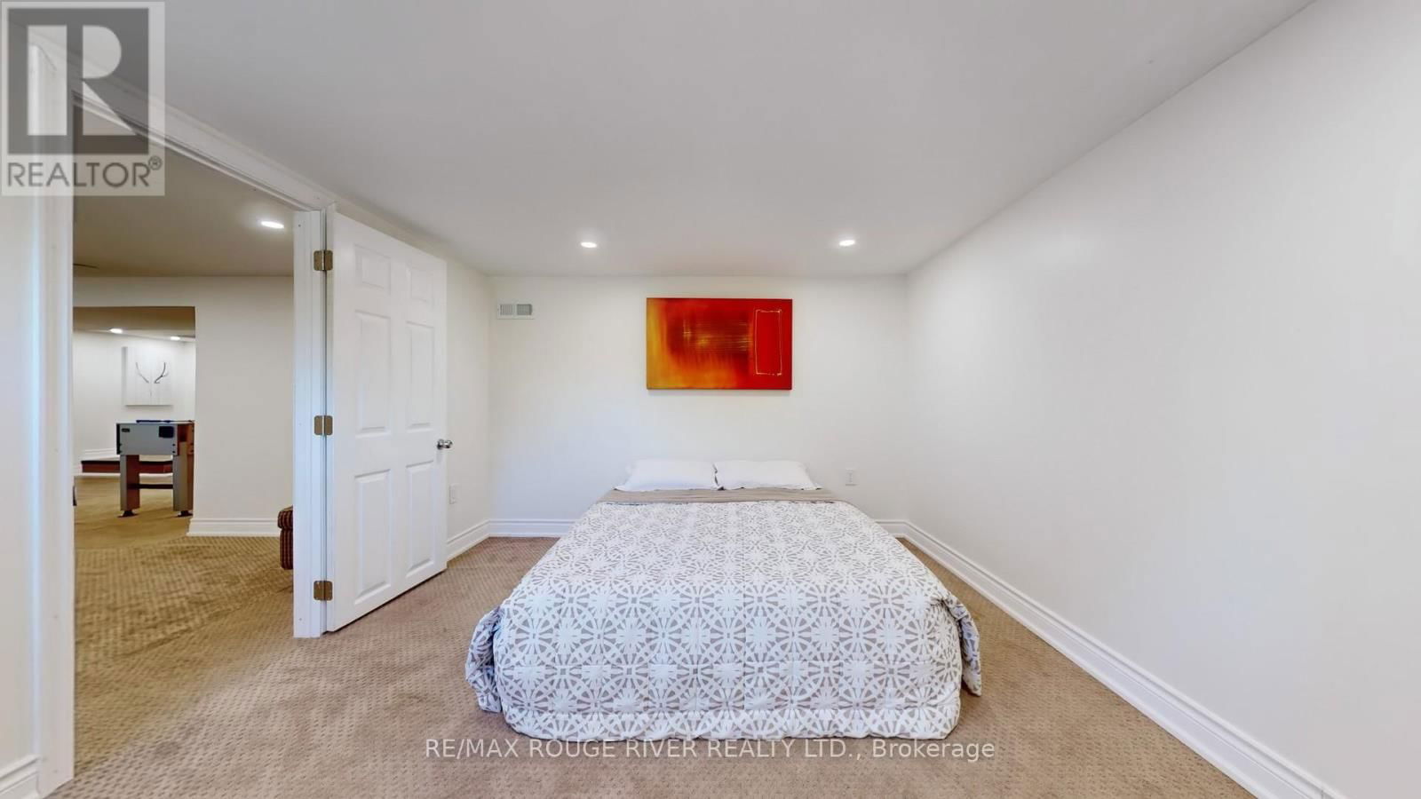 162 QUEEN STREET Image 24