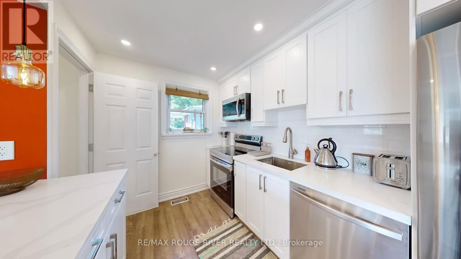 162 QUEEN STREET Image 9