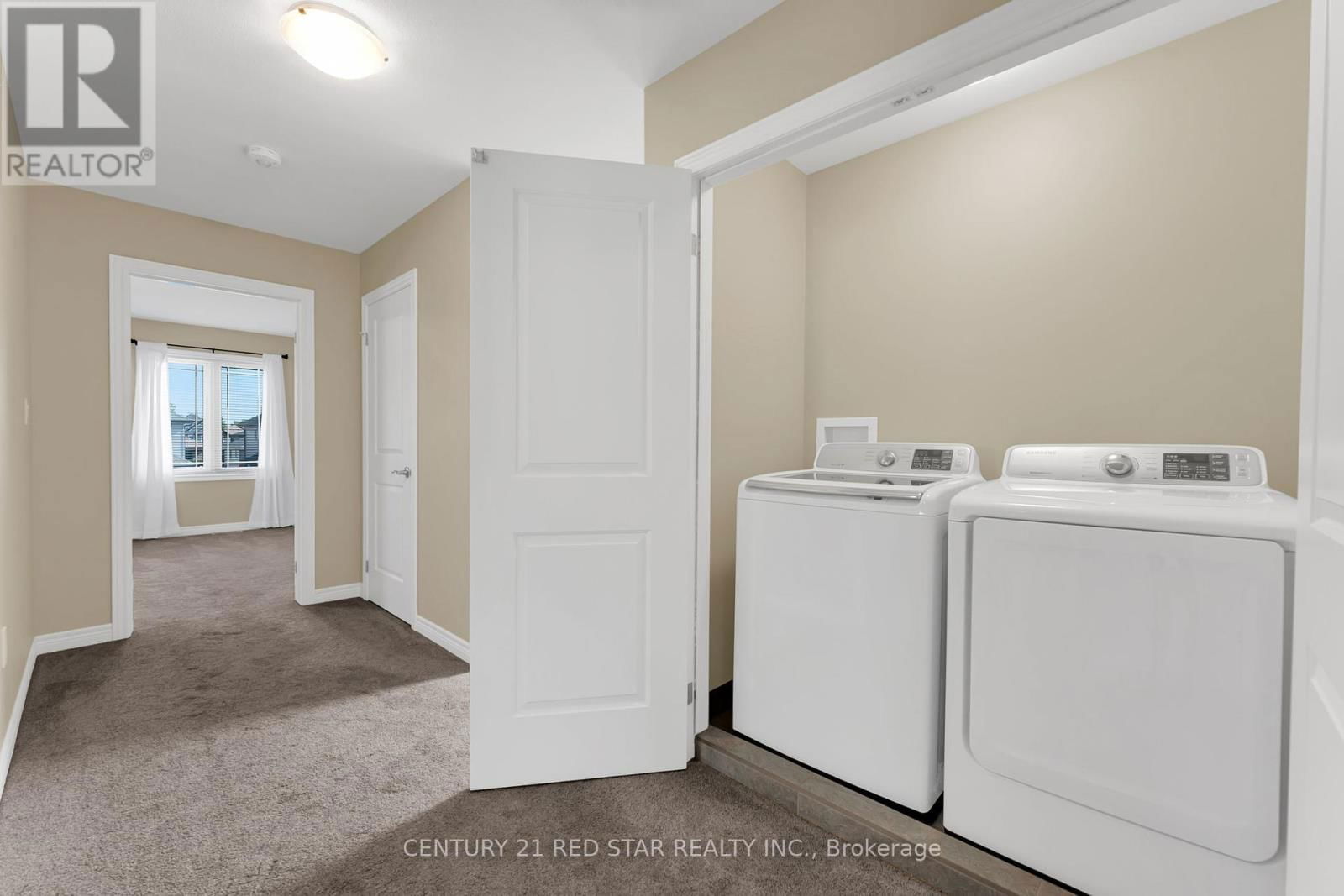 55 LAURENT AVENUE Image 17