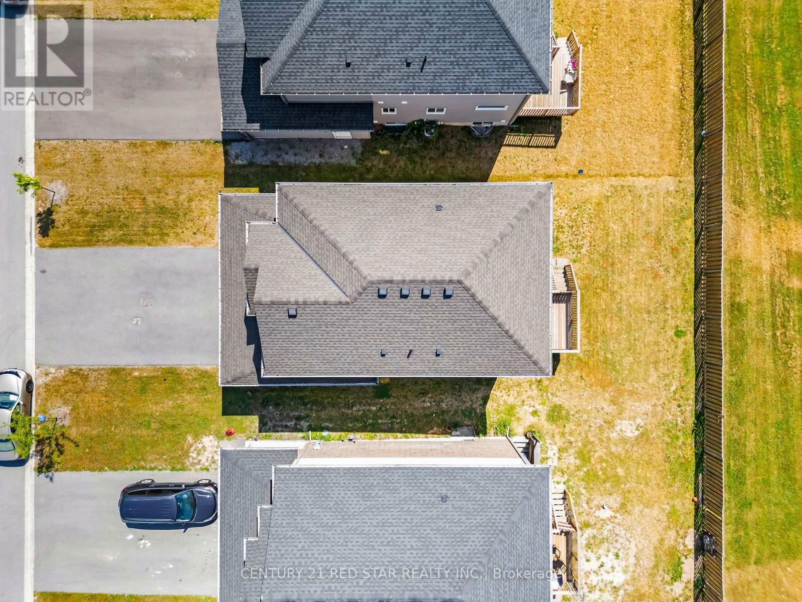 55 LAURENT AVENUE Image 49