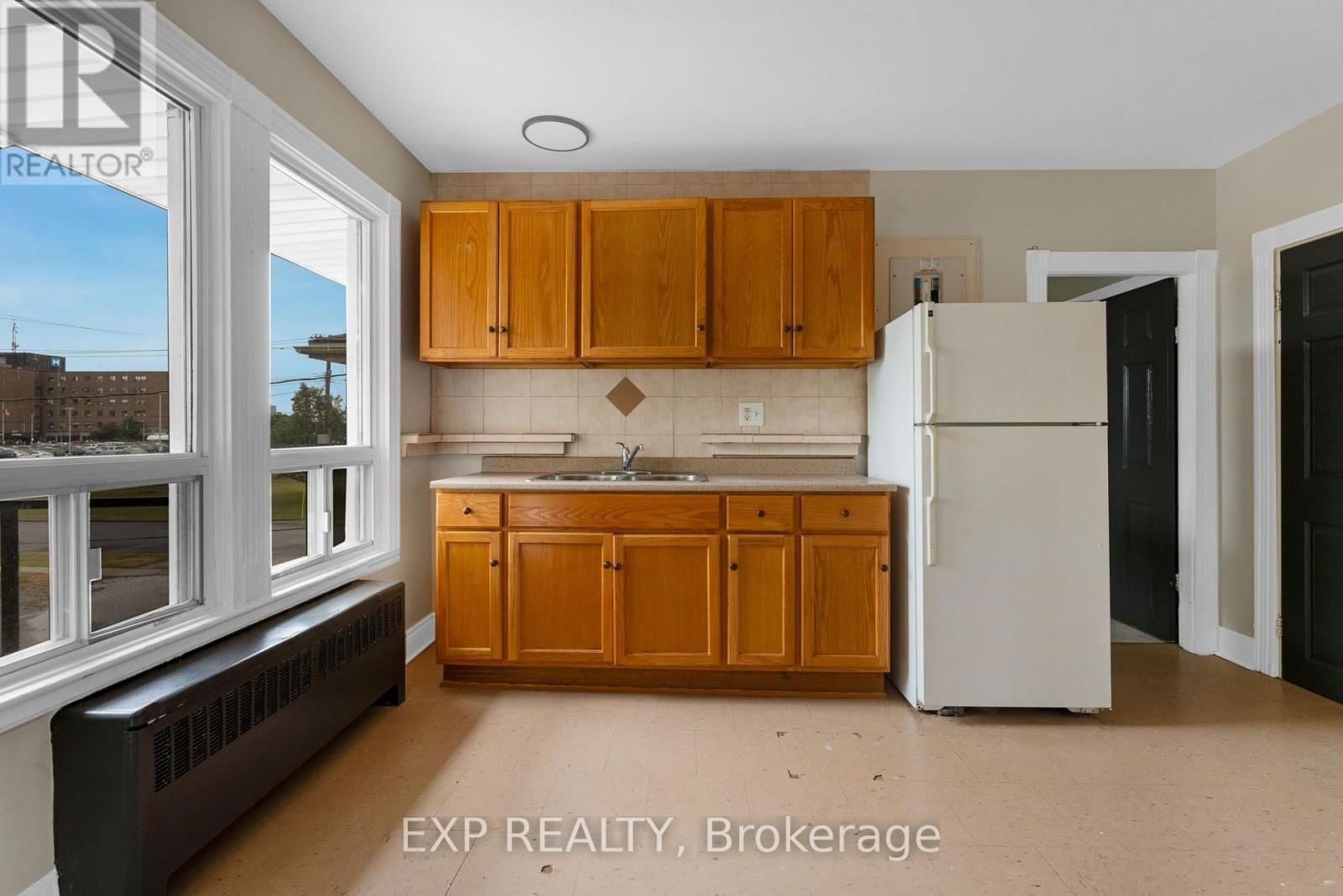 480 KING STREET Image 11